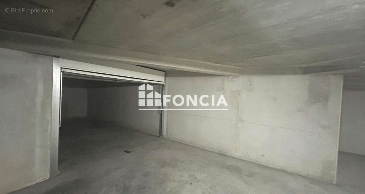 Madrague de mont redon : garage en sous-sol - photo 3