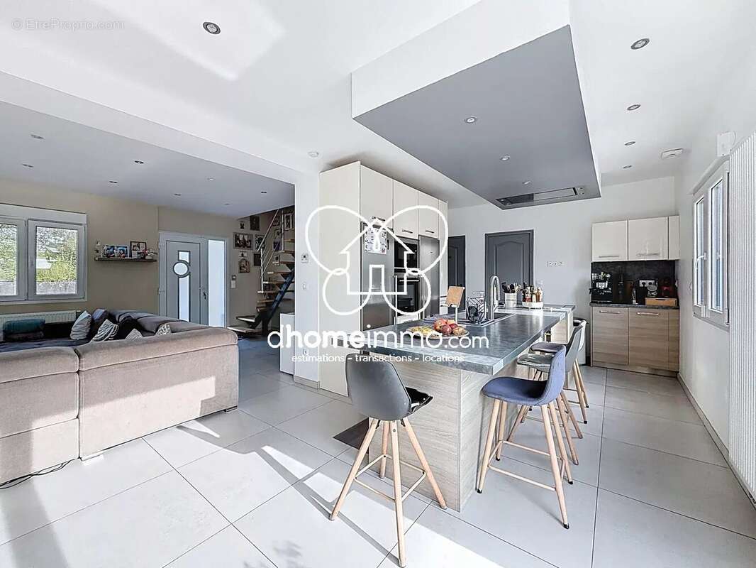 Maison à ROOST-WARENDIN