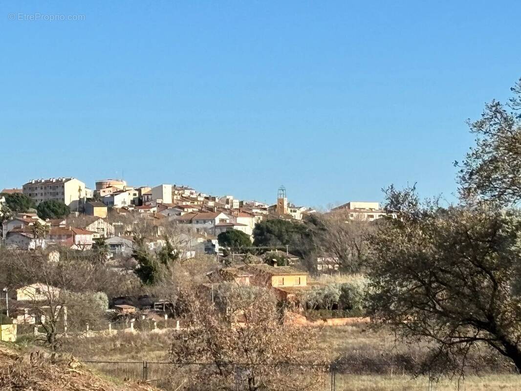 Maison à PUGET-SUR-ARGENS