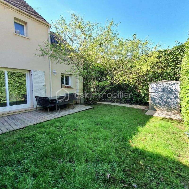 Maison à MAGNY-LE-HONGRE