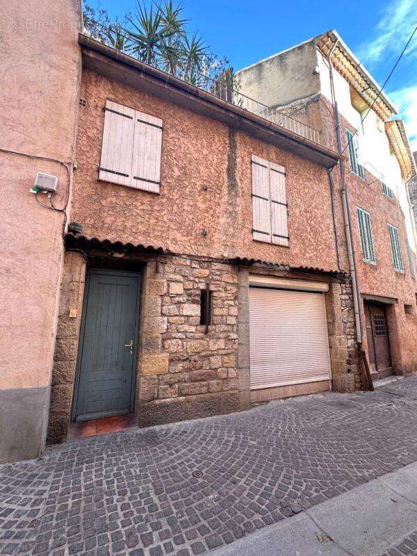 Appartement à LE LUC