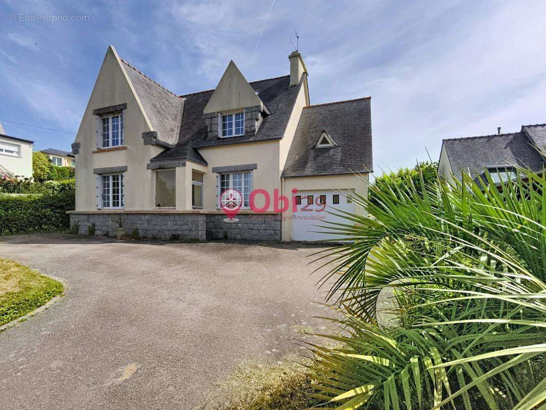 Maison à HOPITAL-CAMFROUT