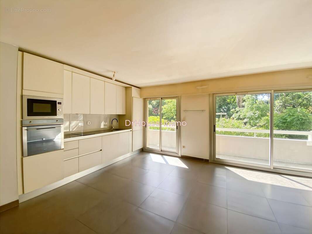 Appartement 48 m² à Marseille-8e  - photo 35