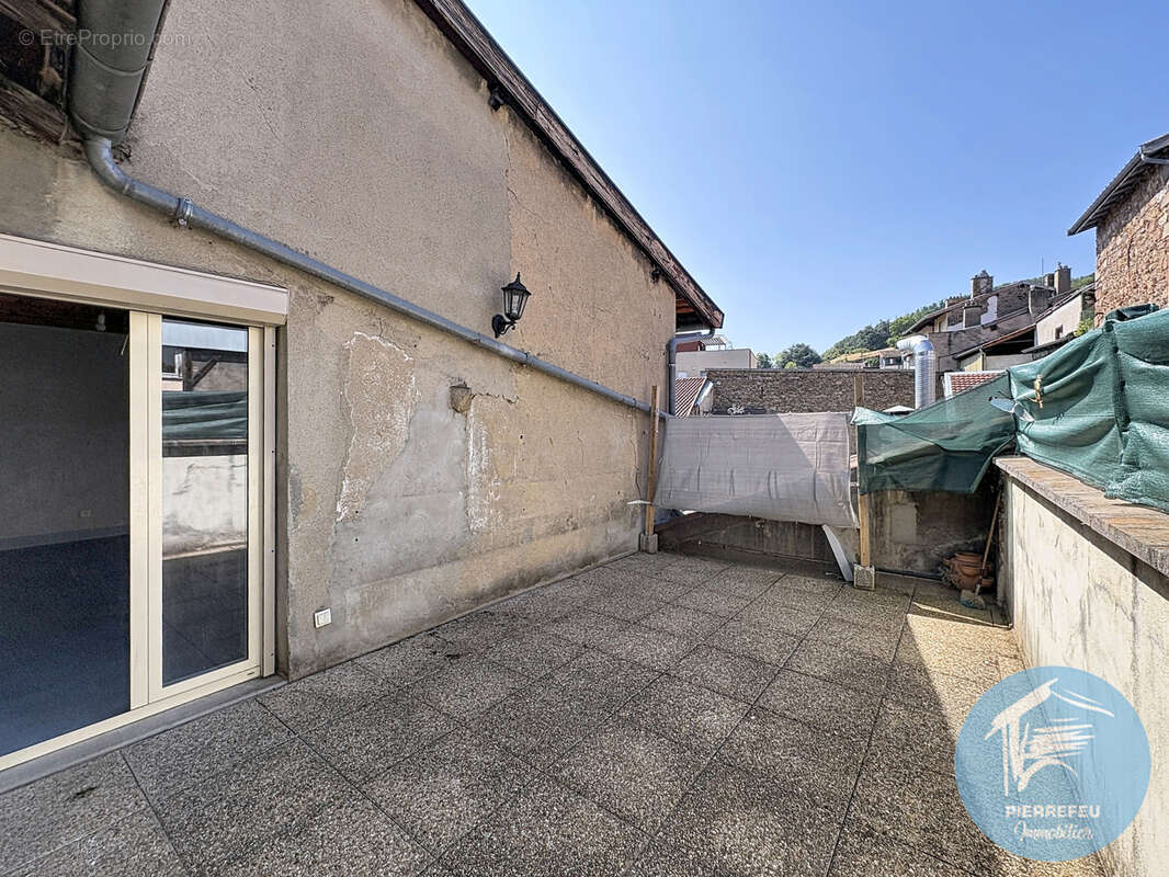 Tarare centre - immeuble de rapport r+2 de 277 m2 - vendu entierement loue - photo 12
