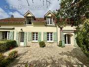 Maison à MORAINVILLIERS