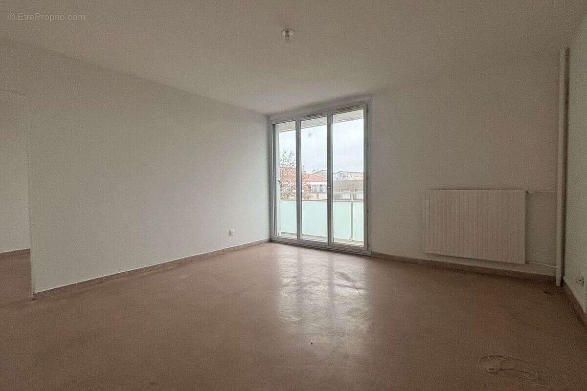 Appartement à PORT-DE-BOUC
