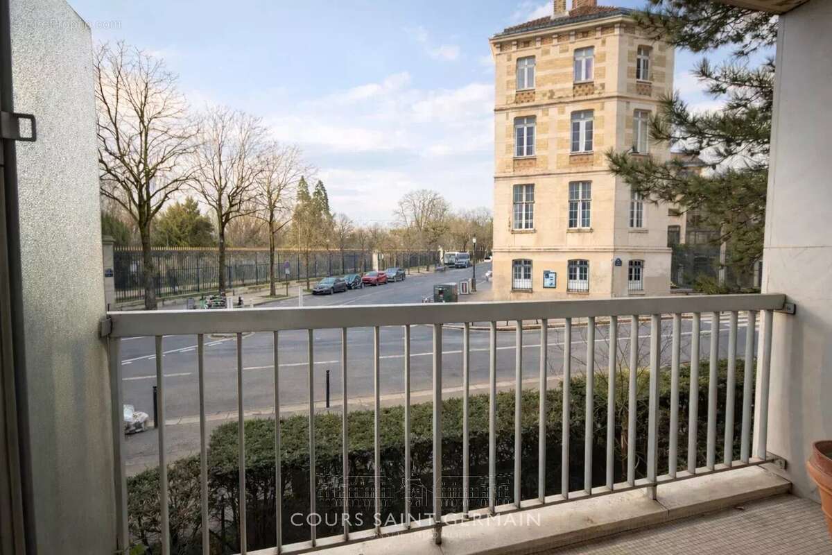 Appartement à PARIS-6E