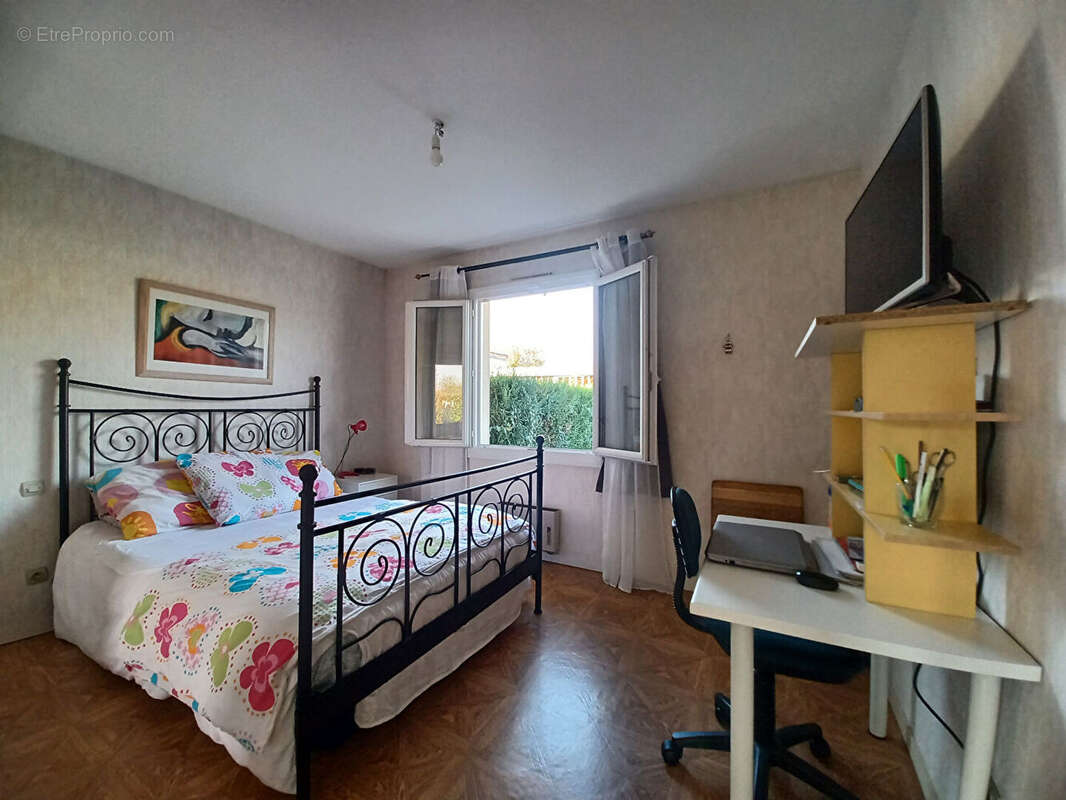 Maison à AMBARES-ET-LAGRAVE