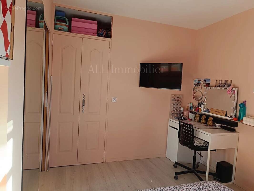 Appartement à LA MOLE