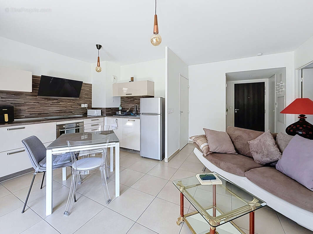 Appartement à TASSIN-LA-DEMI-LUNE