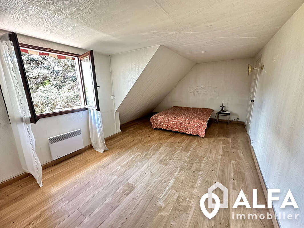 Maison à DEUIL-LA-BARRE