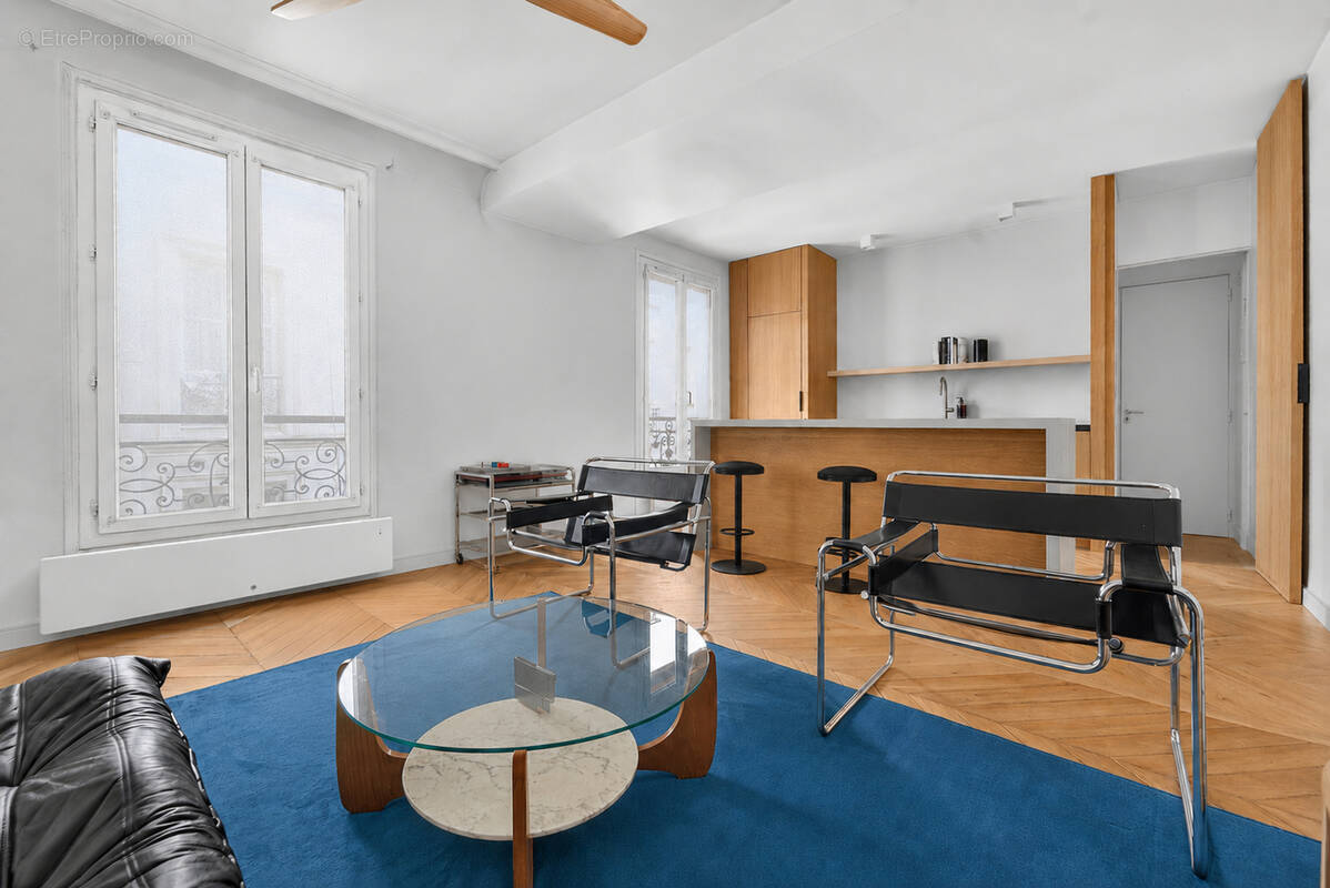 Appartement à PARIS-19E