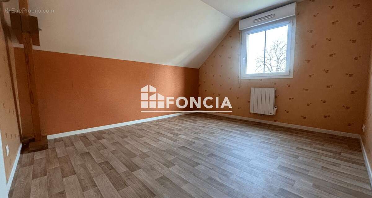 Maison à SABLE-SUR-SARTHE