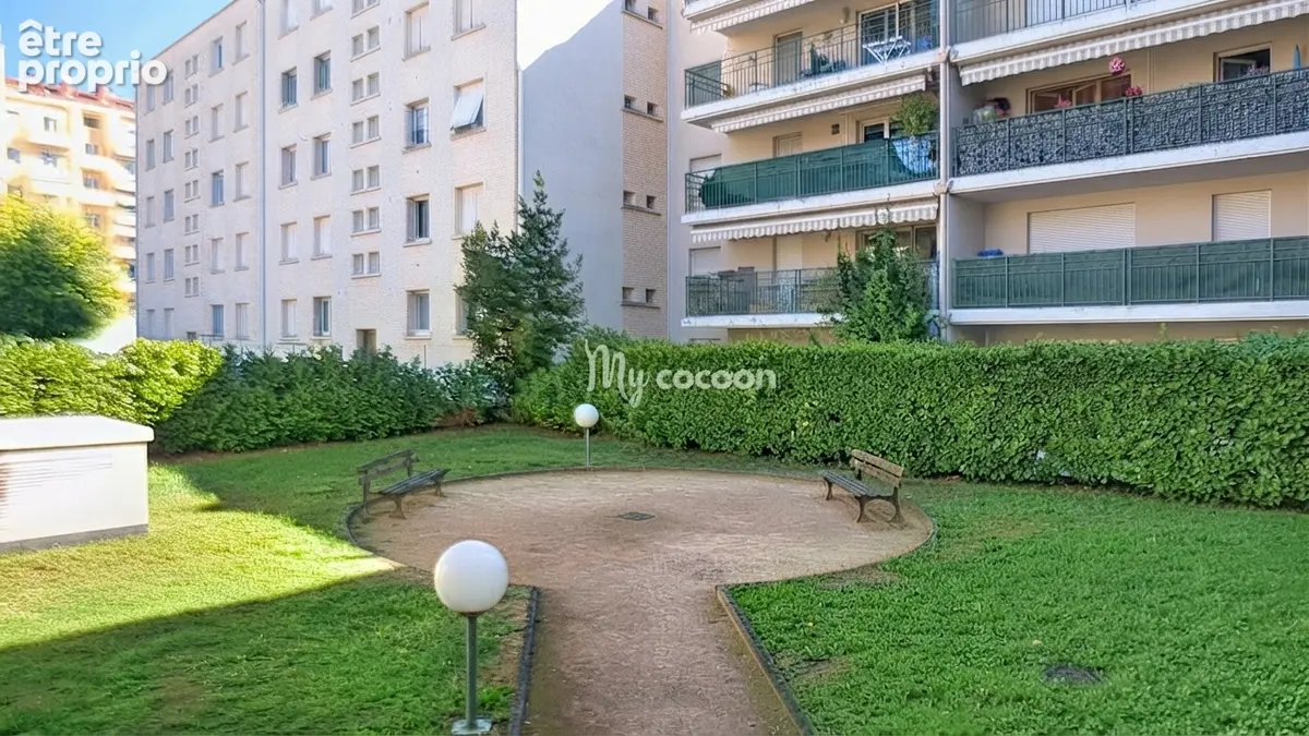 Villeurbanne Flachet - 3 pièce(s) 66.7 m2 - dernier étage - terrasse - photo 10