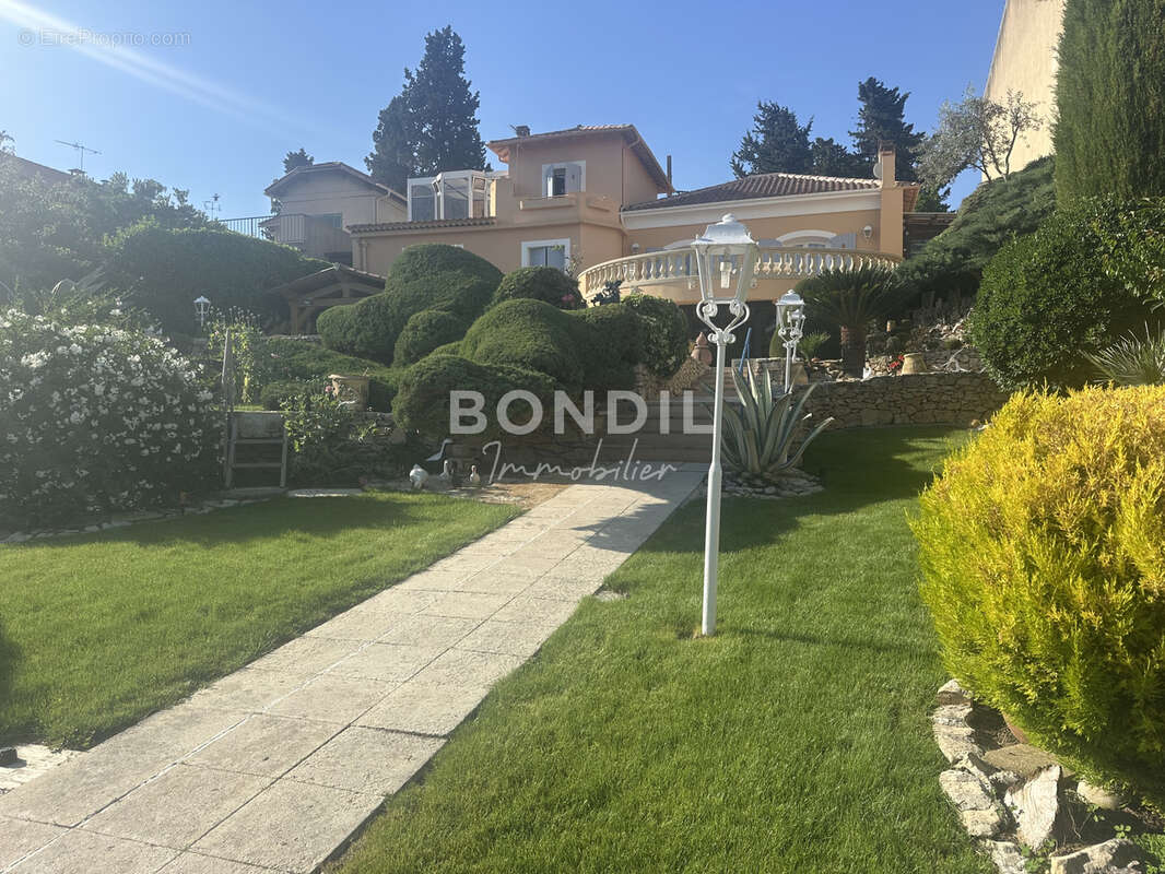 Viager occupé superbe maison avec vue panoramique Aix-en-Provence - photo 2