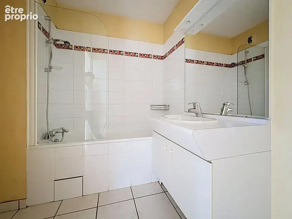 T2 52 m2 avec balcon + parking   Gare à 5 min à pied - photo 6