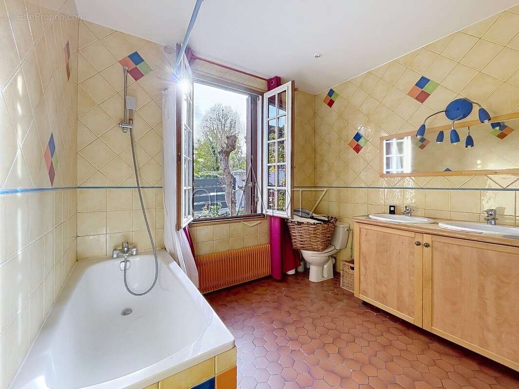 Maison à PONTOISE