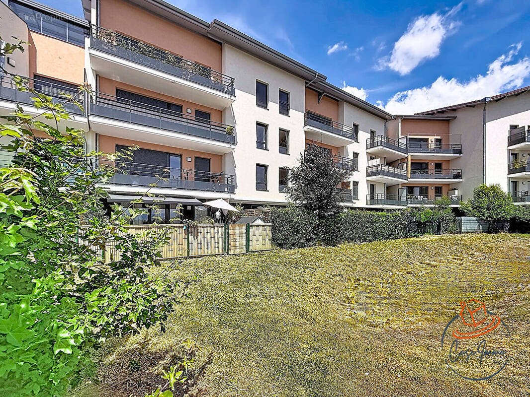 Appartement à CESSY