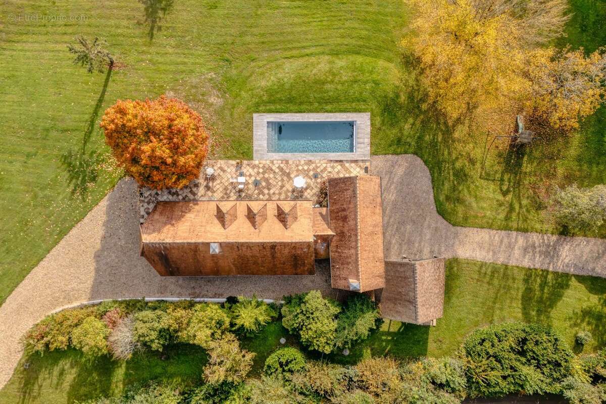 Maison à PONT-L'EVEQUE