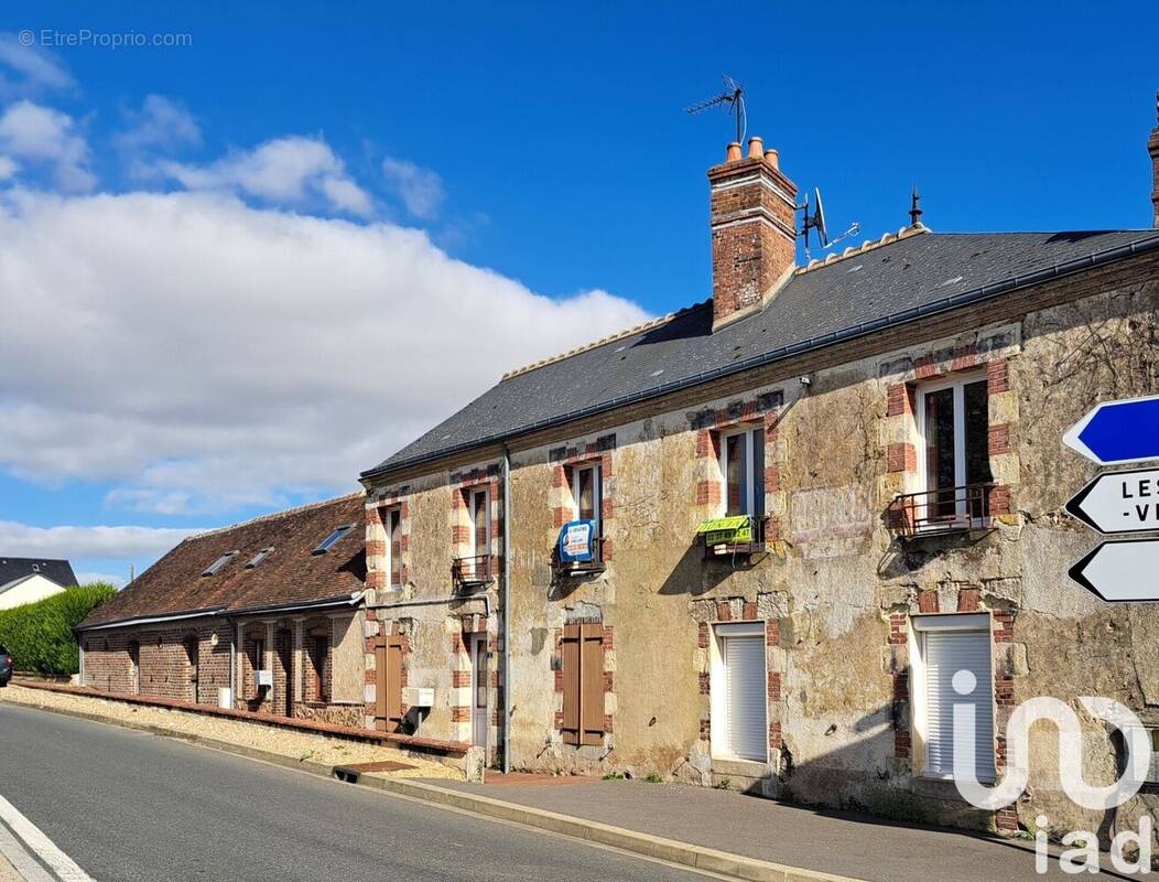 Photo 1 - Maison à LA BAZOCHE-GOUET