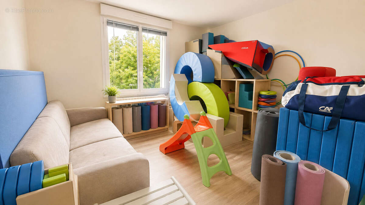 Maison de 8 pièces de 191 m² à Saint-Pierre-des-Corps - photo 5