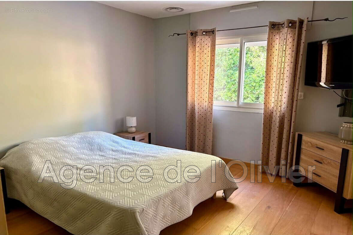 Maison 430 m² à Roquefort-Les-Pins  - photo 7
