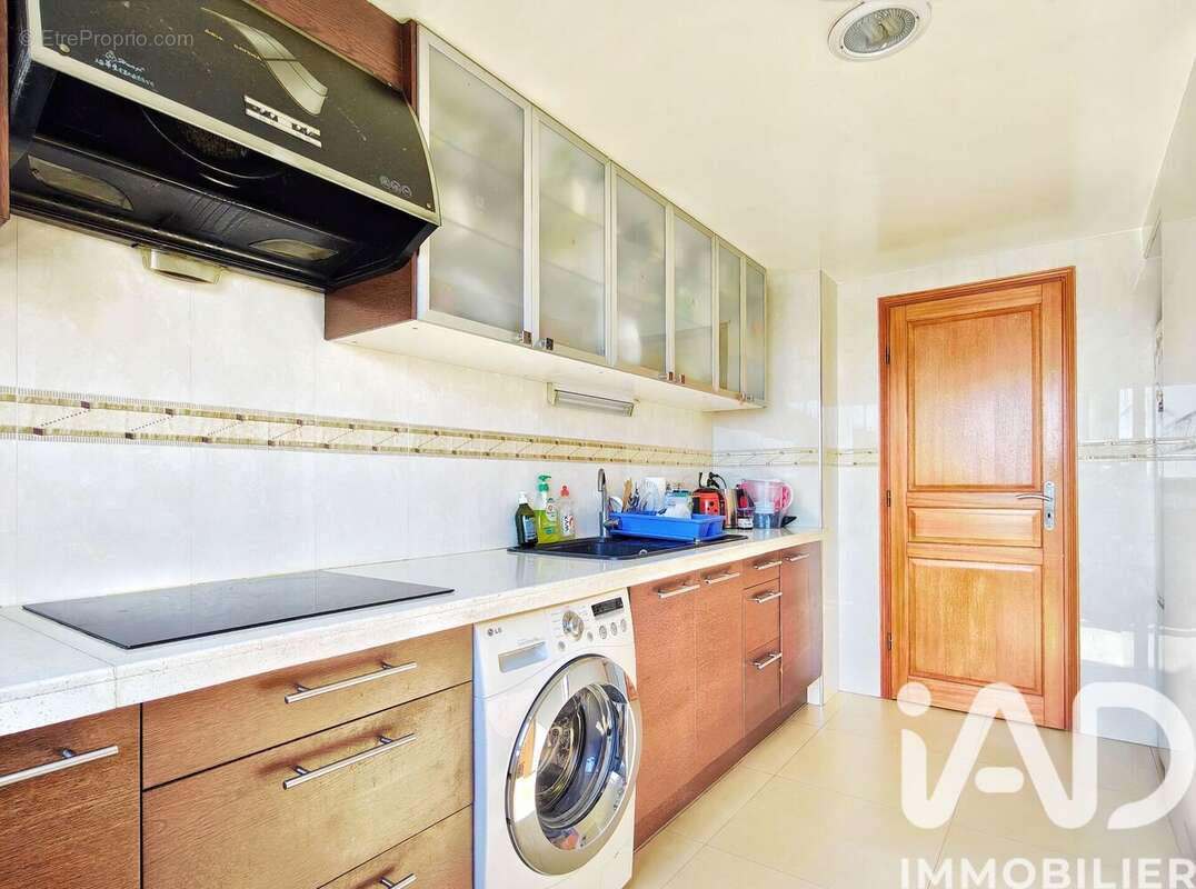 Photo 3 - Appartement à PARIS-18E