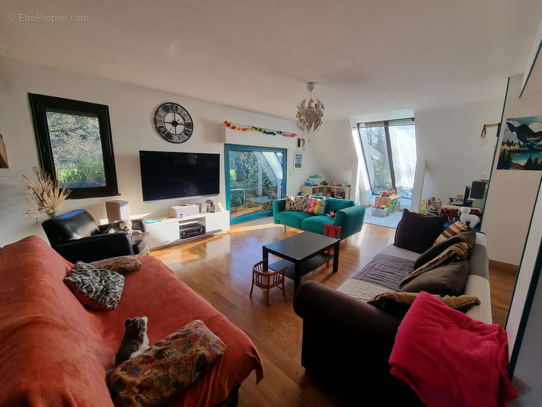 Maison à VERN-SUR-SEICHE