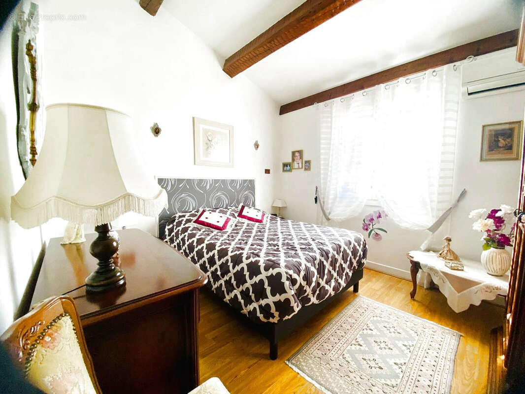 Maison à SIX-FOURS-LES-PLAGES