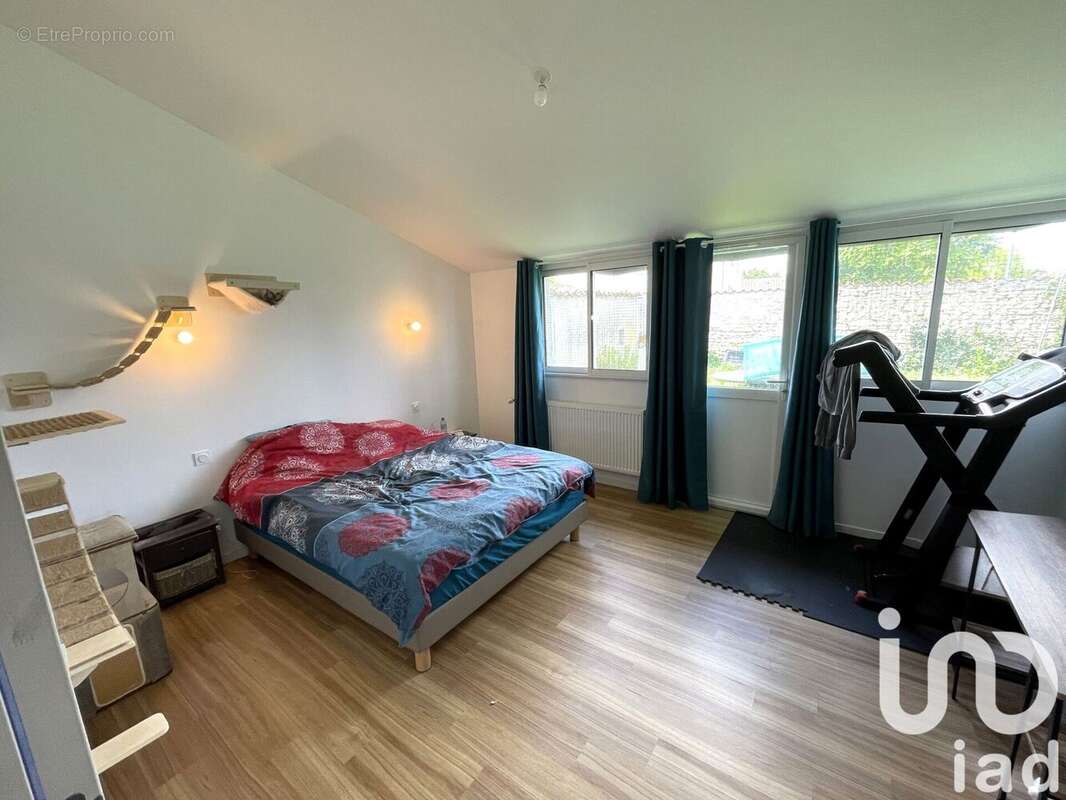 Photo 6 - Maison à VERINES