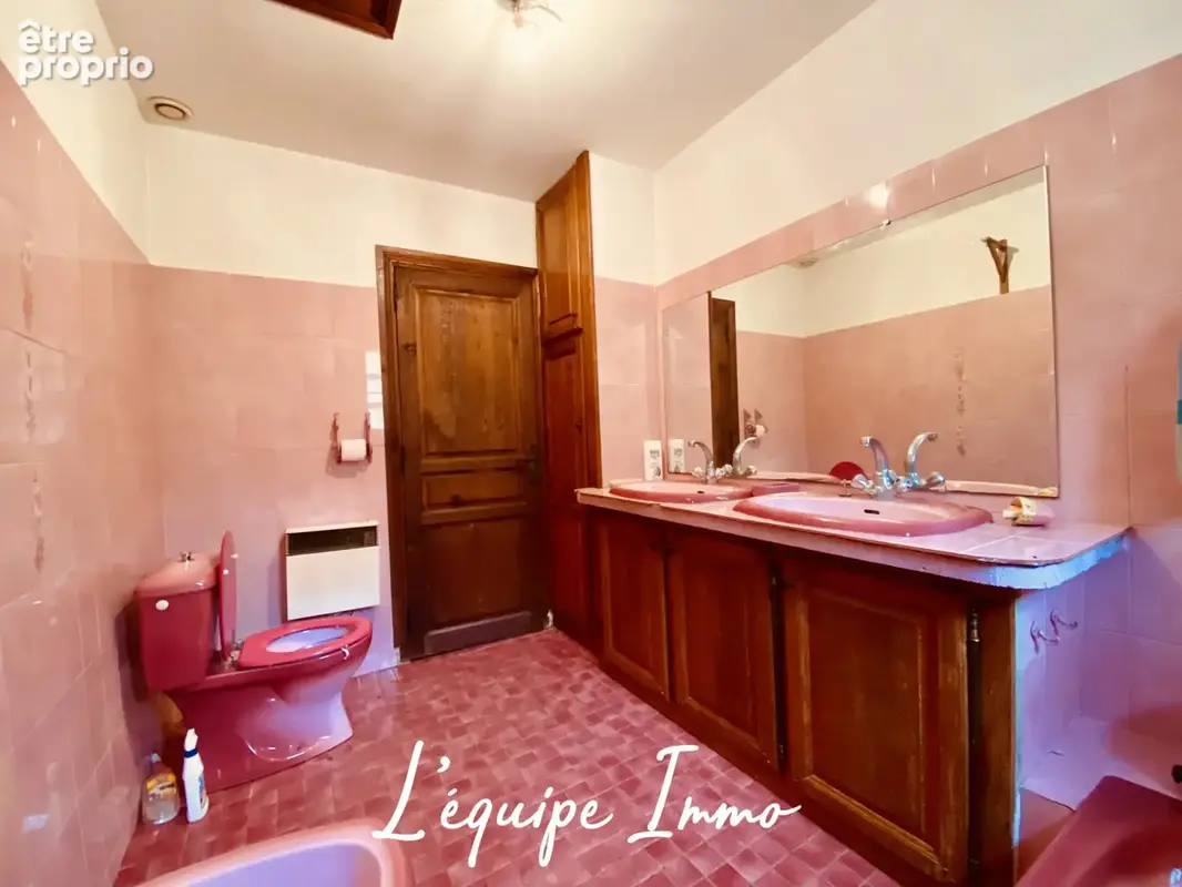 Maison T6 sur 1 hectare de terrain - photo 31