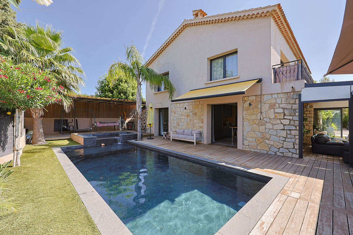 Maison à SANARY-SUR-MER