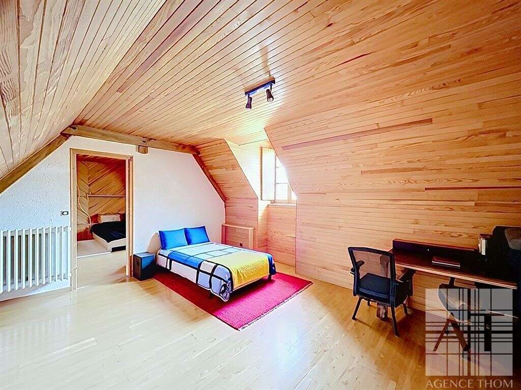Propriété de charme en pierres avec dépendances et terrain en bordure de ruisseau - photo 7
