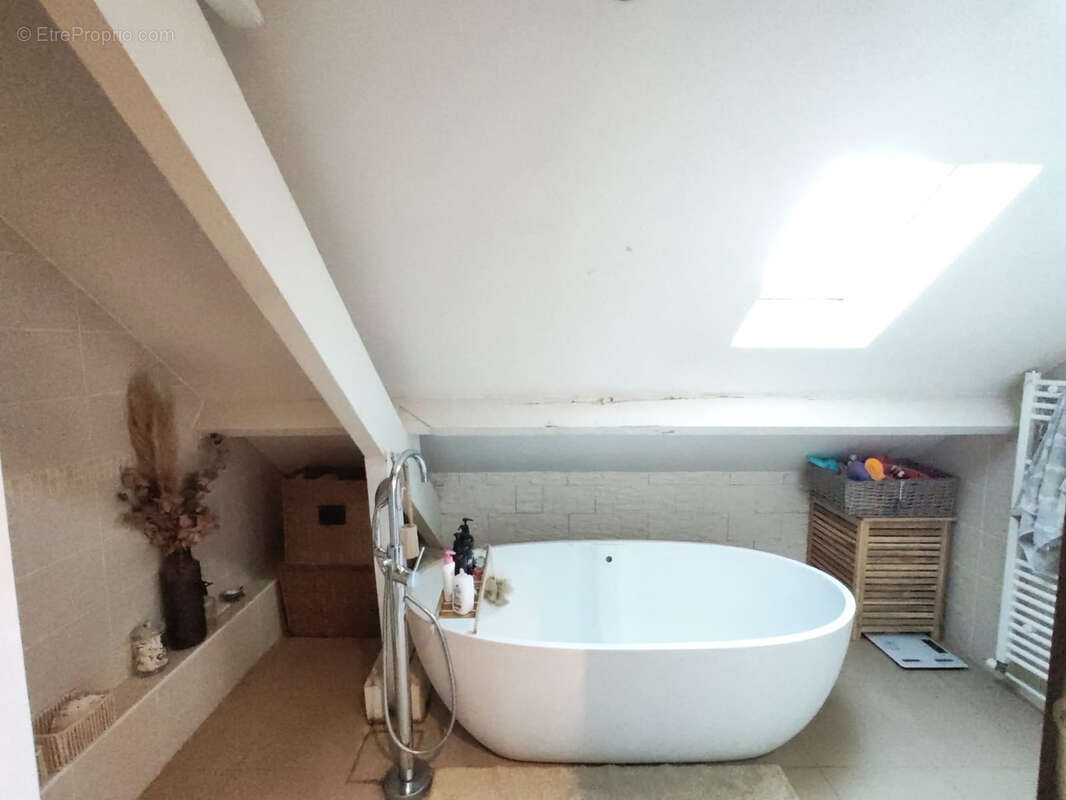 Maison à LAIGNEVILLE