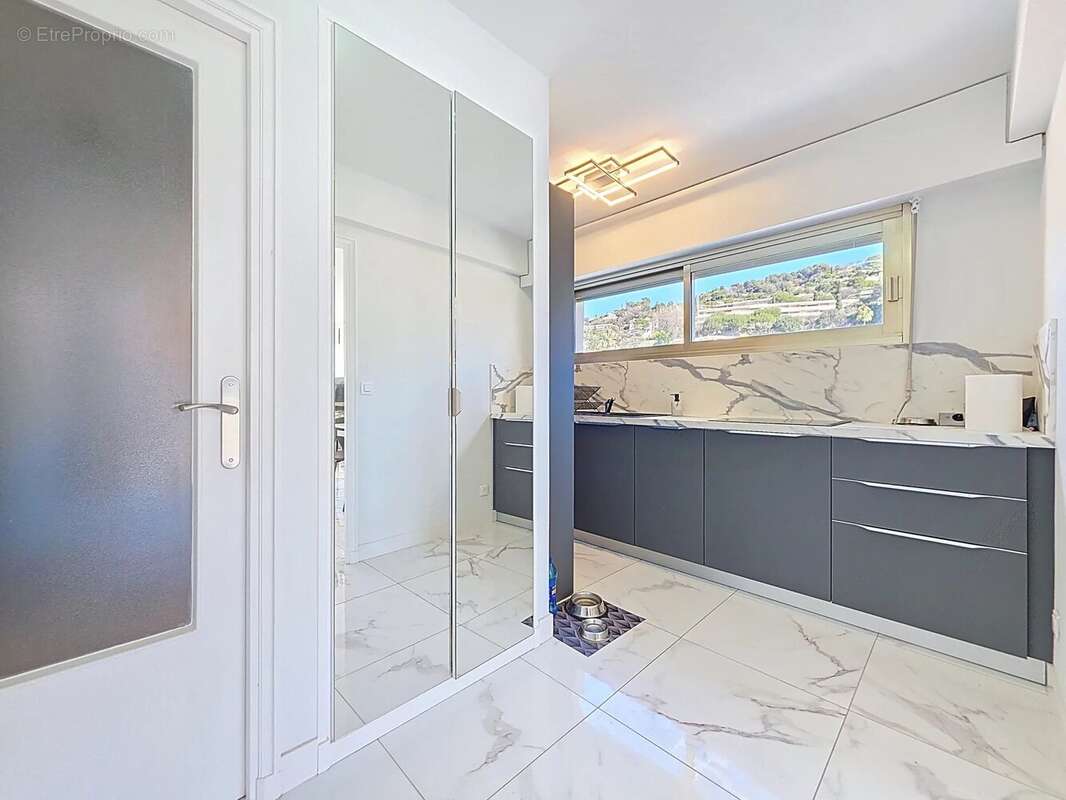 Appartement à LE CANNET