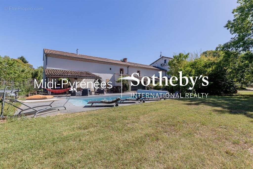 Propriété équestre de 11HA, 3 gîtes et salle de séminaire - photo 6