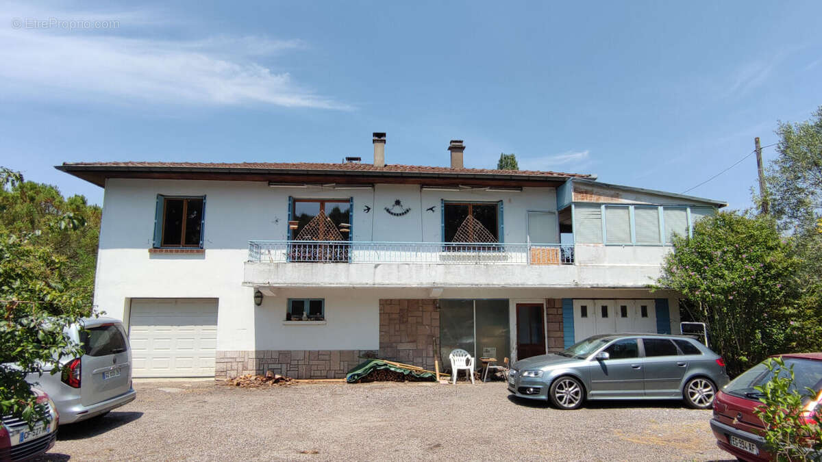 Maison individuelle avec garage et dépendances sur 8800m² de terrain - photo 18