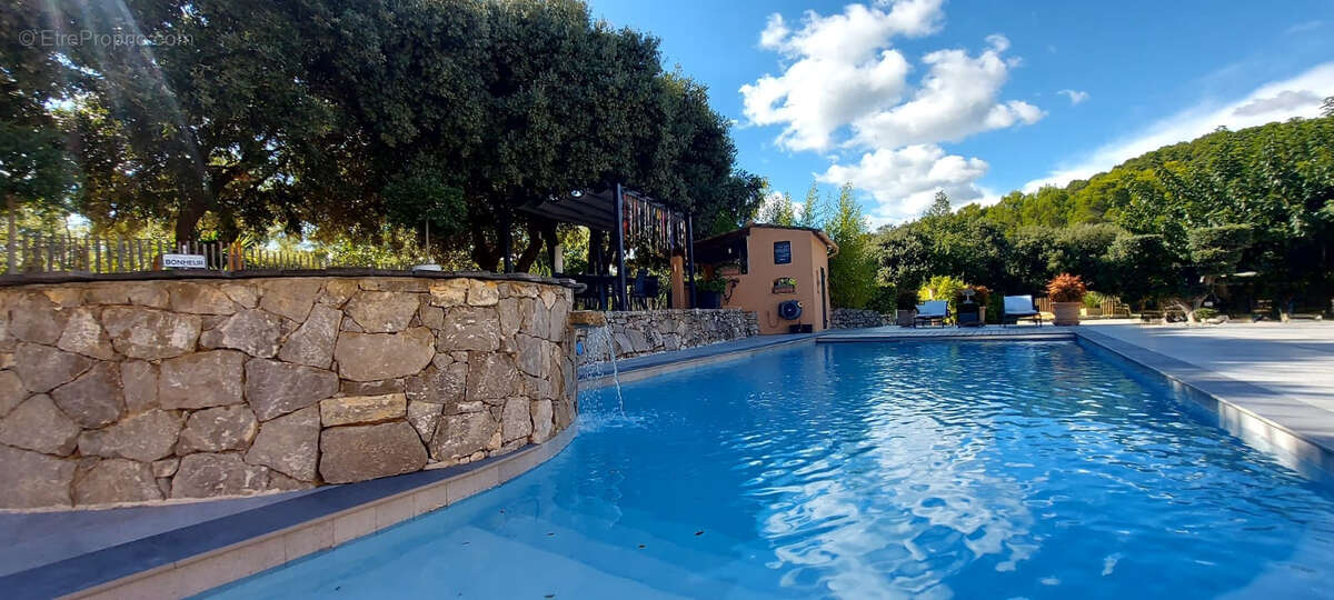 Maison à FIGANIERES