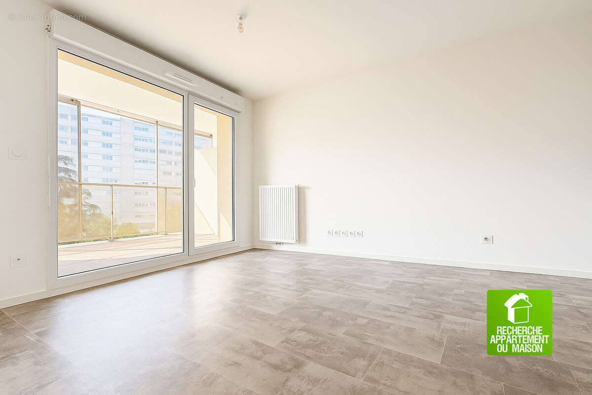 Appartement à BRON