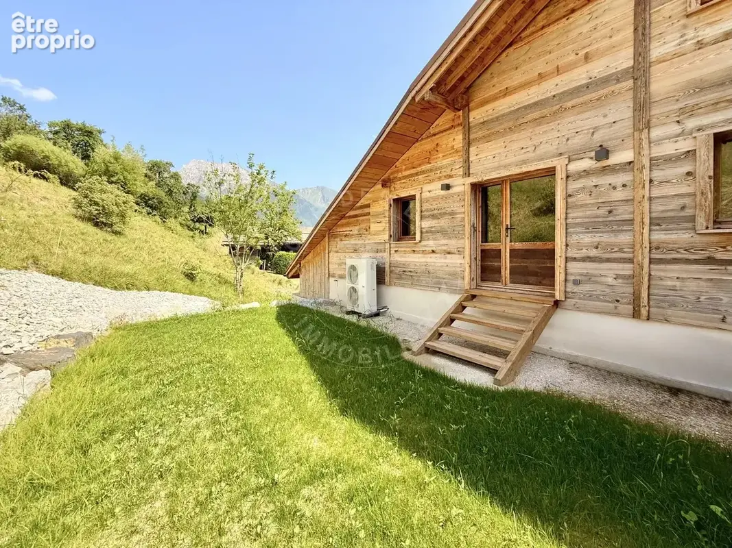 Ferme rénovée de 280 m2 habitables - frais notaire reduit - photo 6