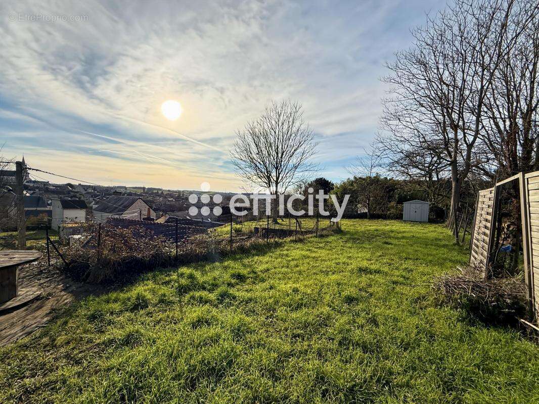 Maison à SAINTE-MAURE-DE-TOURAINE