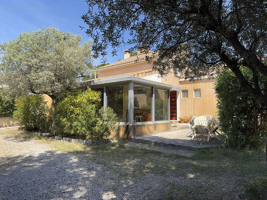Maison à VILLENEUVE-LES-AVIGNON