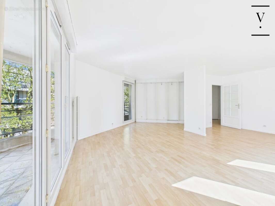 Appartement à PARIS-19E