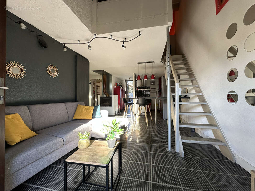 Maison à SAINT-CYPRIEN