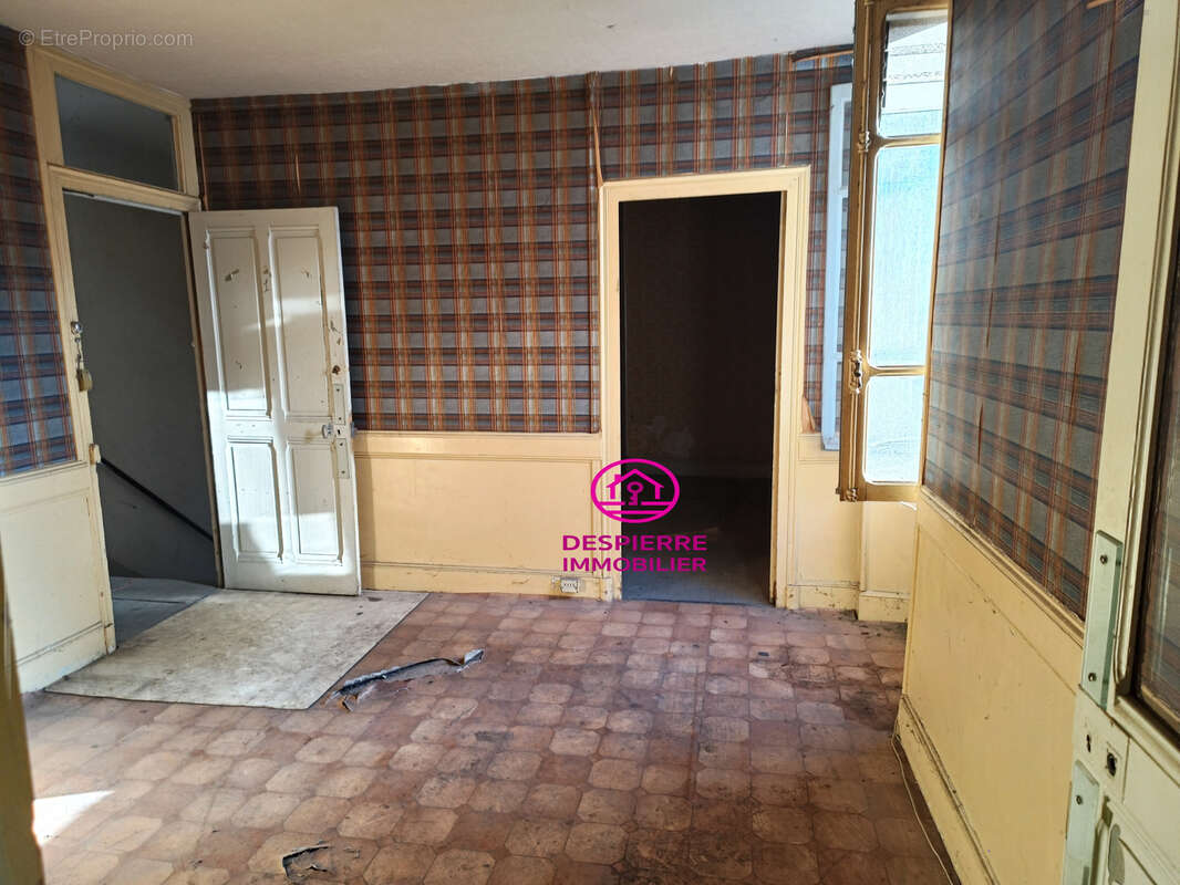 Maison à BEAUREPAIRE