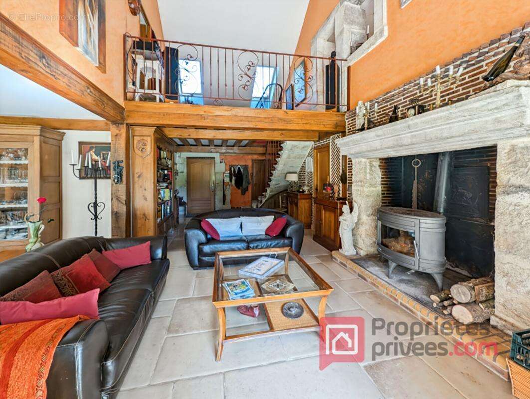 Maison à MERREY-SUR-ARCE