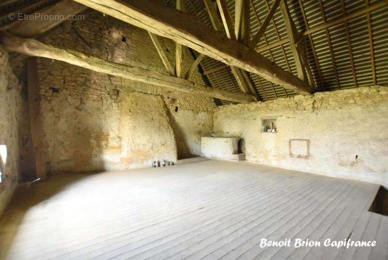 Maison à SAINT-BRICE-DE-LANDELLES