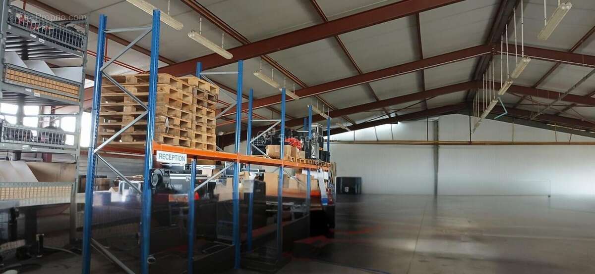 Commerce à FROIDECONCHE