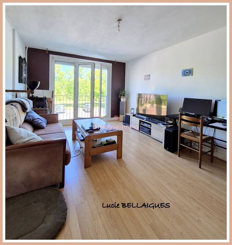 Appartement 64 m² à La Chapelle-Saint-Luc  - photo 1