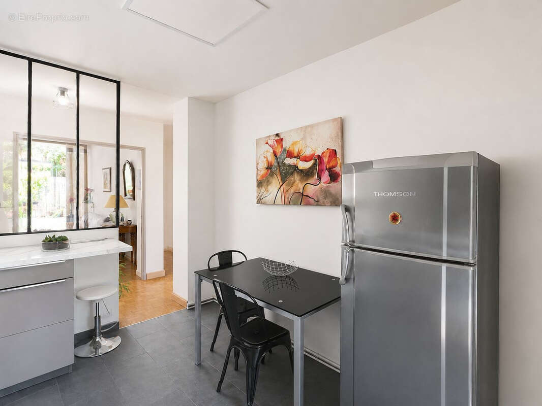 Appartement à MARSEILLE-5E